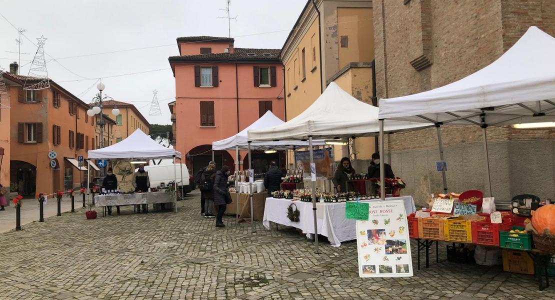 Mercato delle Eccellenze Natalizie  20 dicembre 2020 Centro storico Castel San Pietro